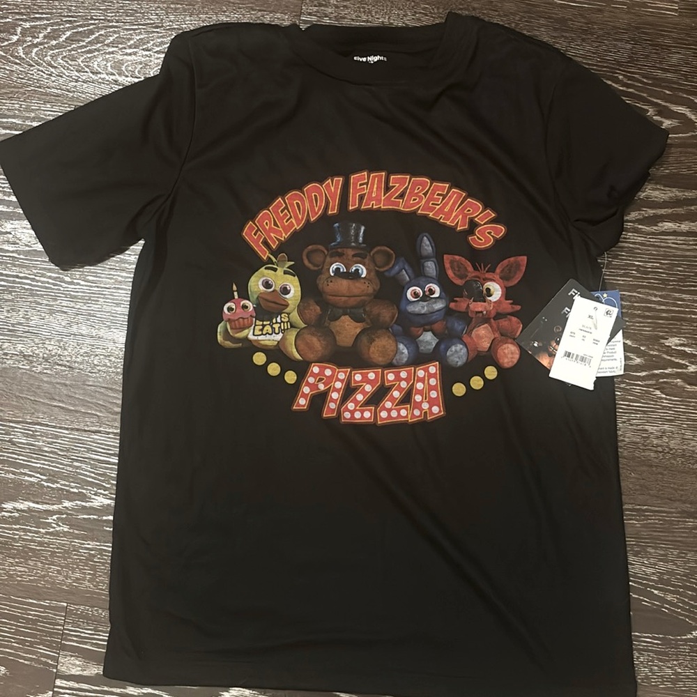 BRAND NEW with tags  Freddy fazbear xl teen size black shirt